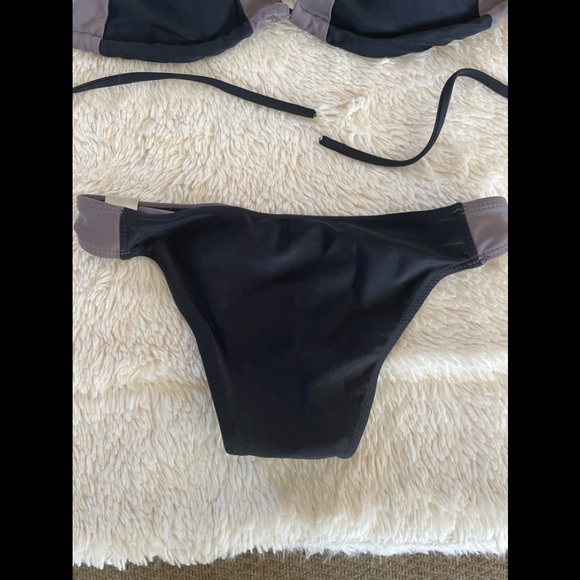 2 pc Swimsuit - Picture 5 of 8